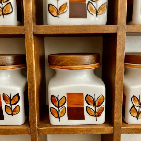 étagère+pots épice4