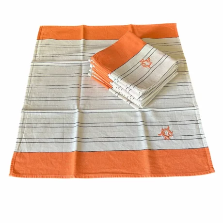 serviettes orange-Photoroom